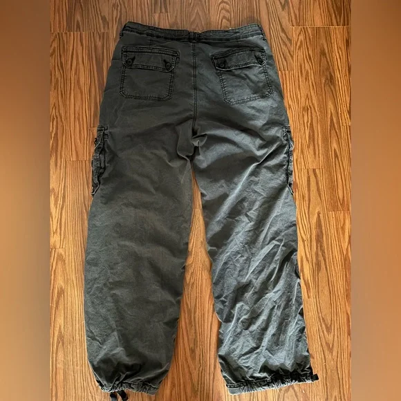 AE Snappy Stretch Baggy Cargo Jogger - Picture 2 of 3